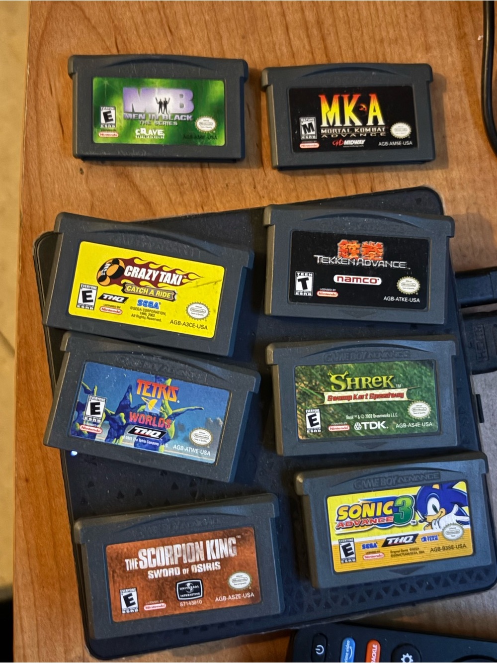 8 Nintendo Games working great shape everything you see here